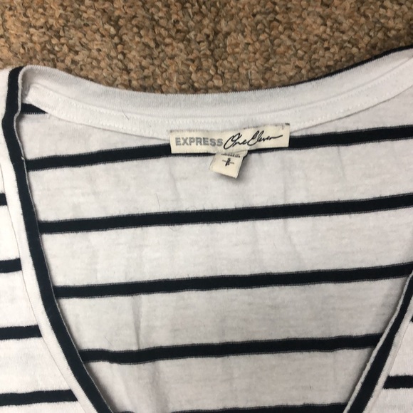 Express Top - Picture 2 of 5